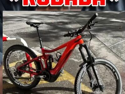 BICICLETA Giant Reign Robada