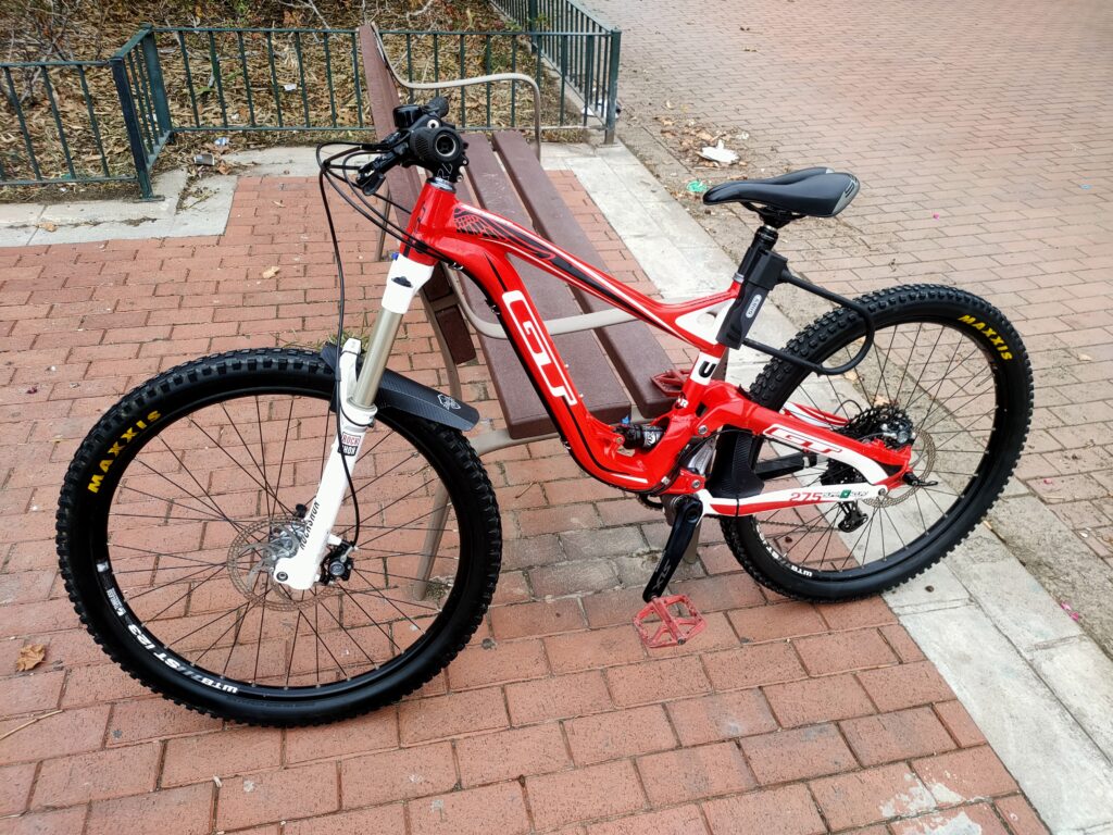 GT force Expert robada