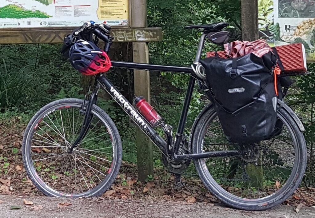 Velotraum, con pegatina de Velocity