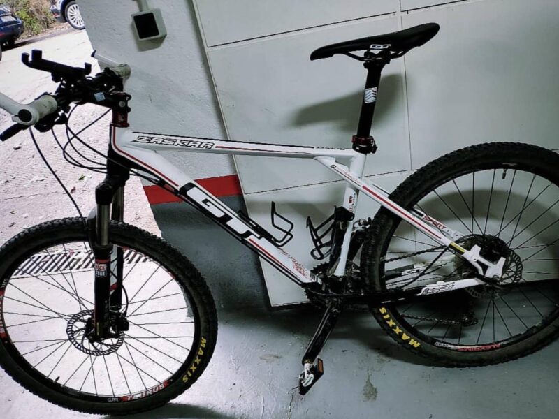 Bicicleta ZASKAR GT Robada